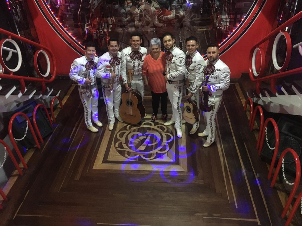 Mariachis Encantadores En Bogotá: La Voz De La Alegría